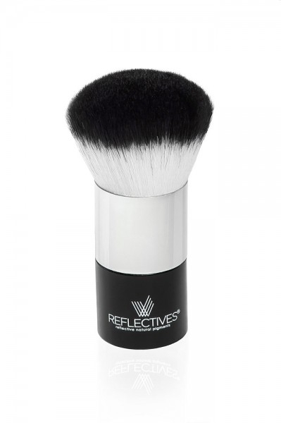 REFLECTIVES®  REFLECTIVES Kabuki-Pinsel für Mineral Make-up